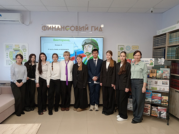 Центральной библиотеке состоялась увлекательная патриотическая программа «Русский солдат умом и силой богат»